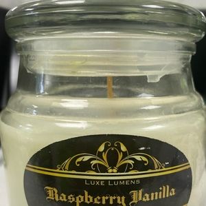 Luxe Organic Soy Raspberry Vanilla candle  NWT